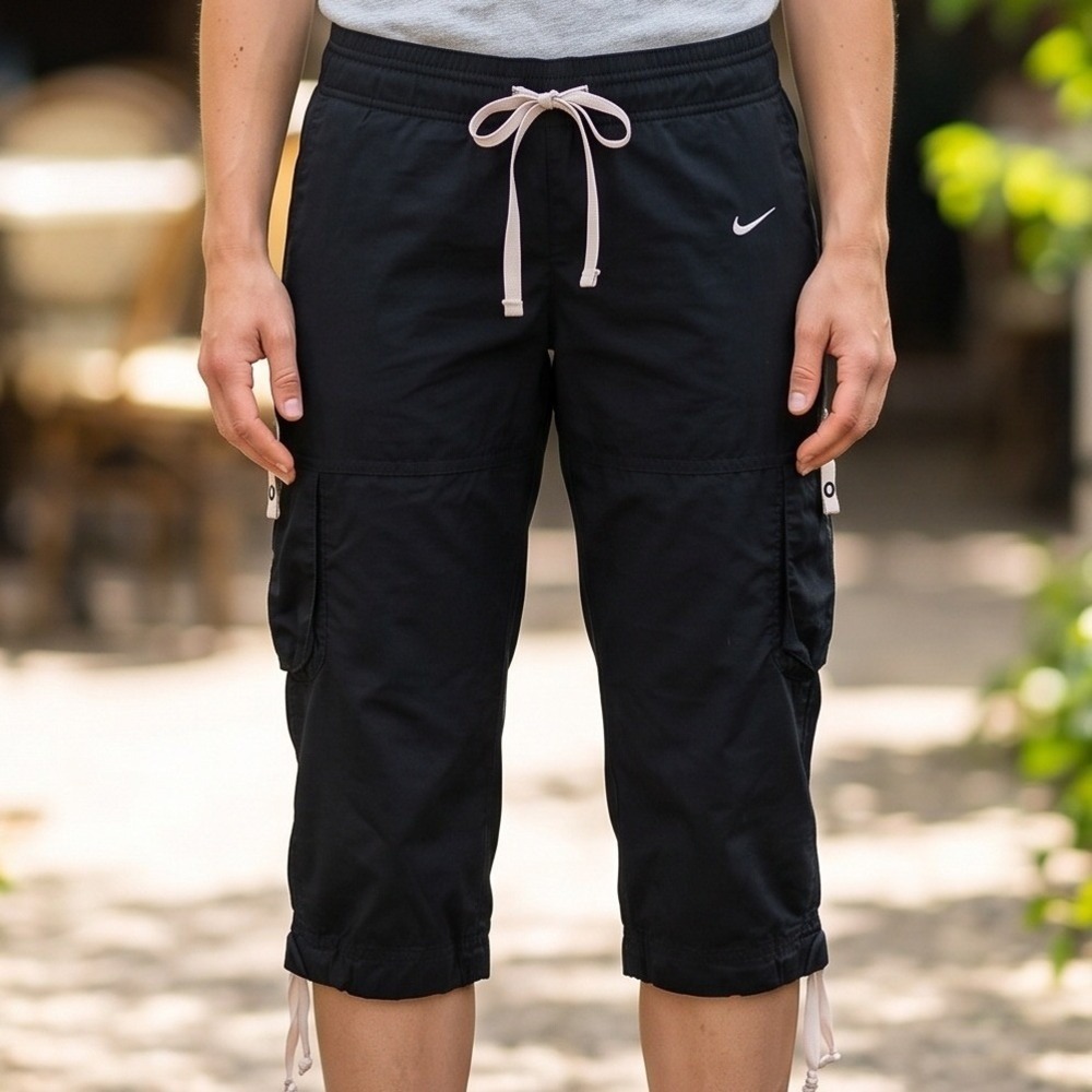 Nike Womens Cargo Capri Pants Black Pink Swoosh Drawstring Tie Hem L L(12-14)
